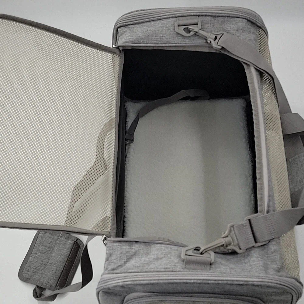 Pet Portable Carrier NWOT